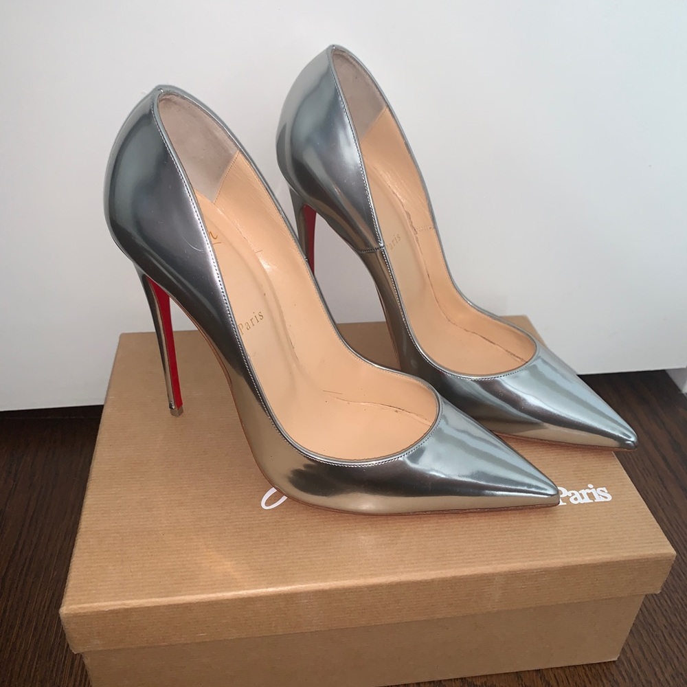 Women Christian Louboutins “ So Kate “